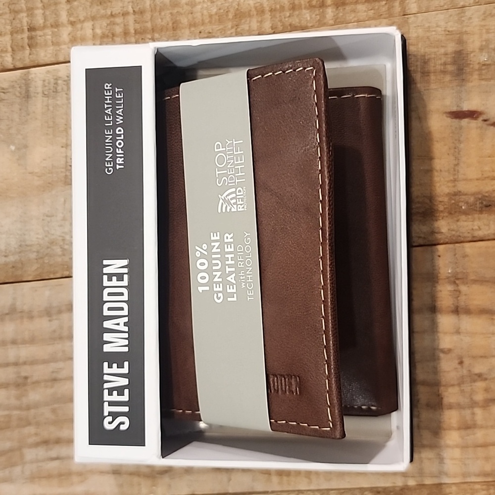 Genuine Leather Steve Madden Trifold Mens Wallet